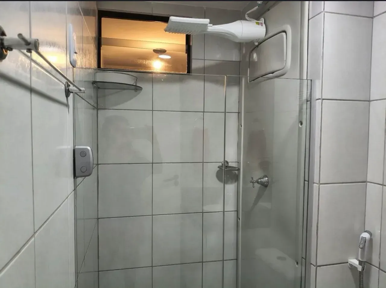 One-bedroom apartment with a washing machine — photo 6