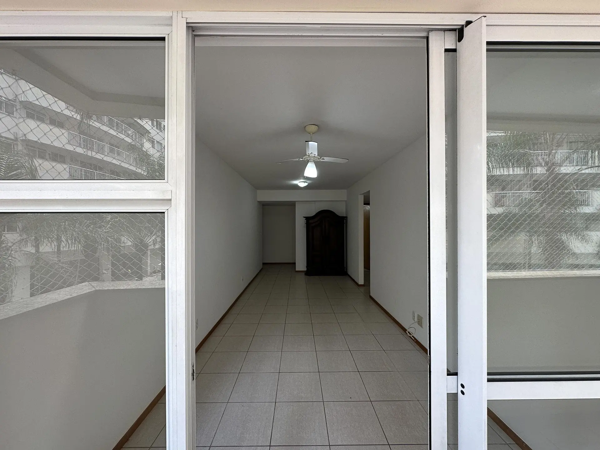 3-bedroom apartment in a building with a sauna — photo 52