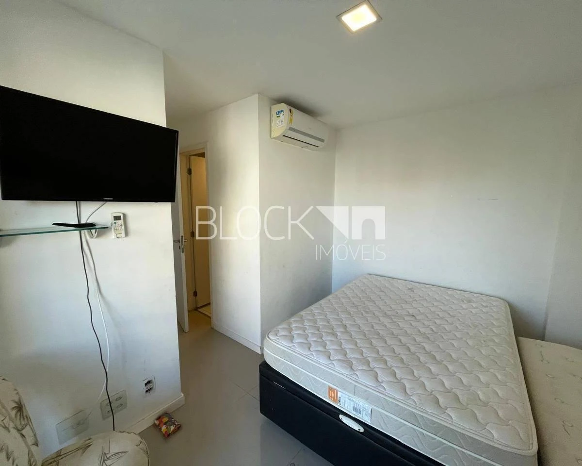 Furnished apartment, 91 m², with a mountain view — photo 2