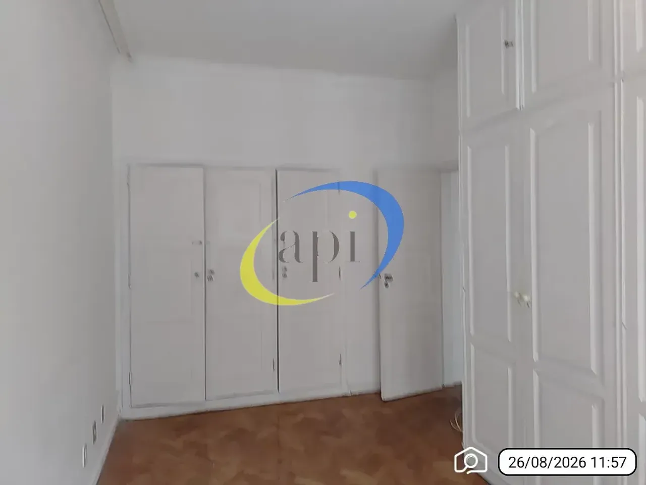 2-bedroom apartment with 2 bathrooms and air conditioning — photo 9