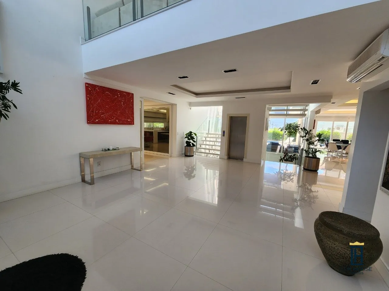 Furnished house with 7 en-suite bedrooms and 10 baths — photo 59