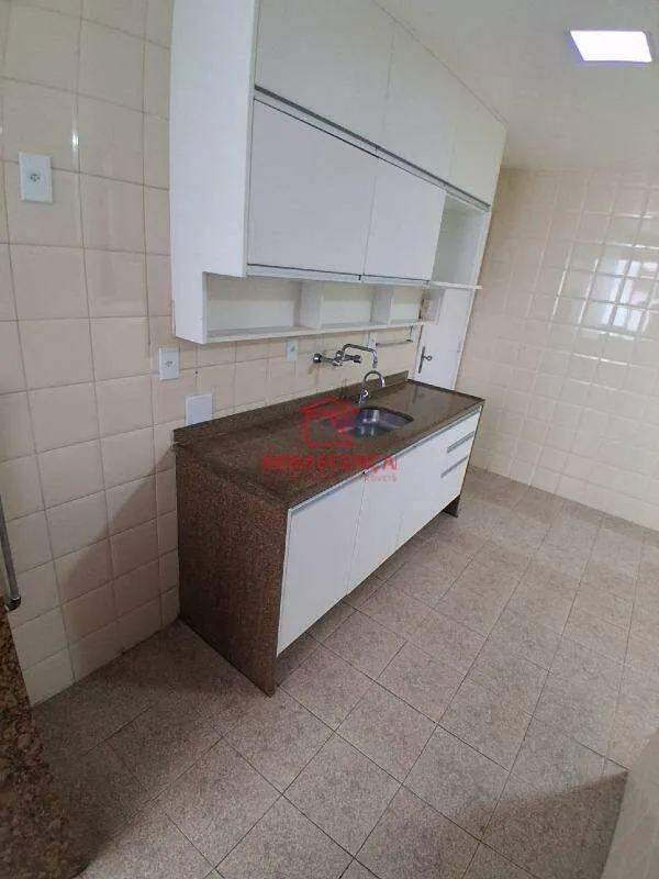 Apartamento com 4 quartos e varanda — photo 27