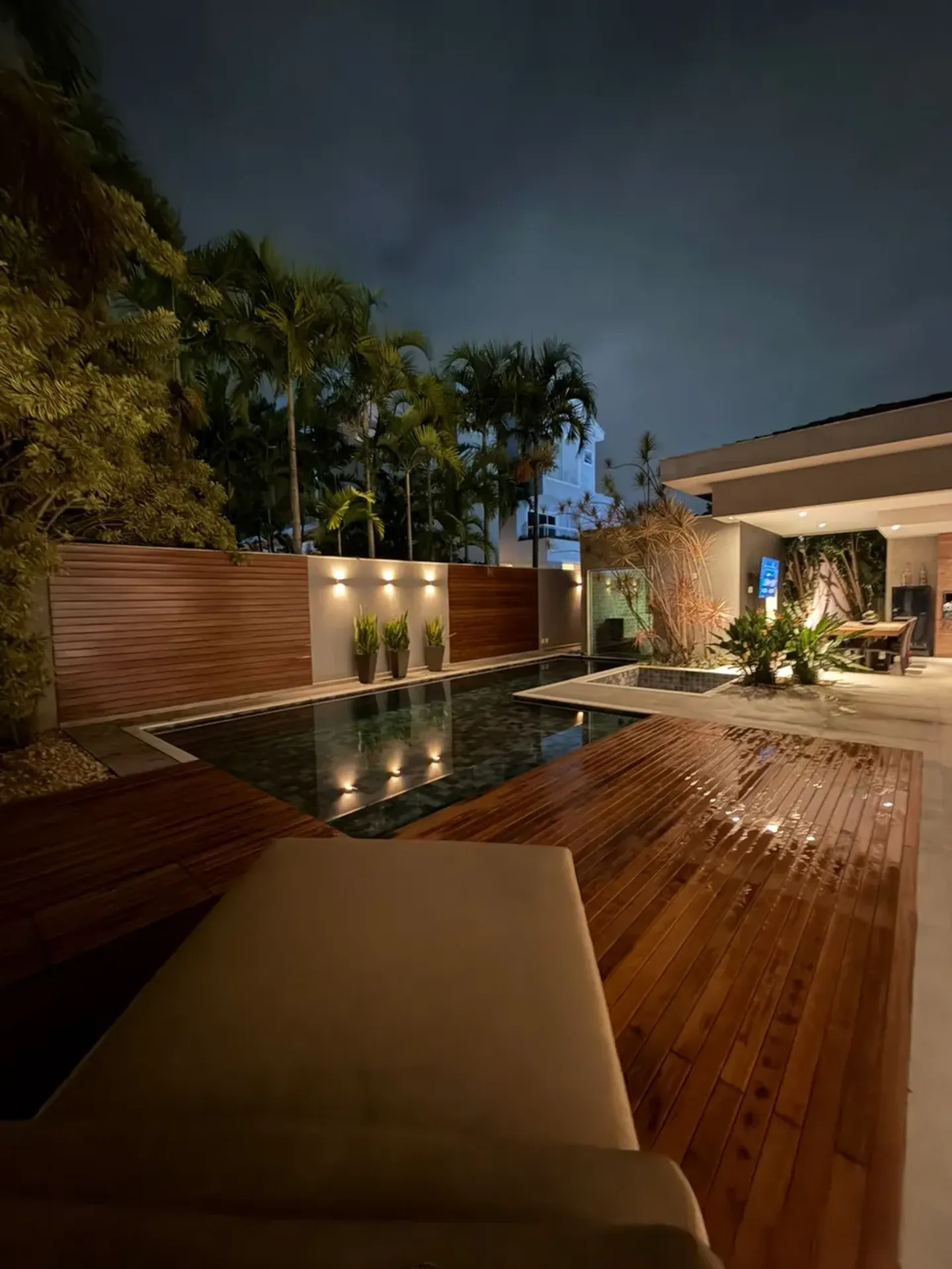 Furnished house with 5 bedrooms and 880 m² — photo 26