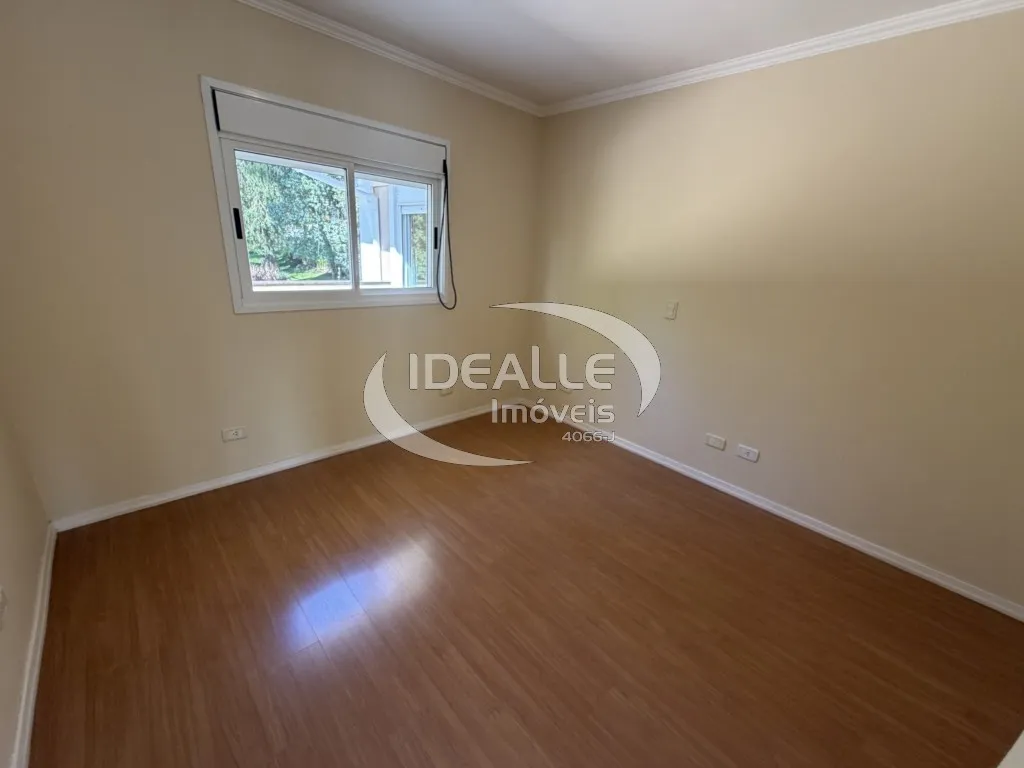 Furnished house with 3 bedrooms and private garden — photo 22