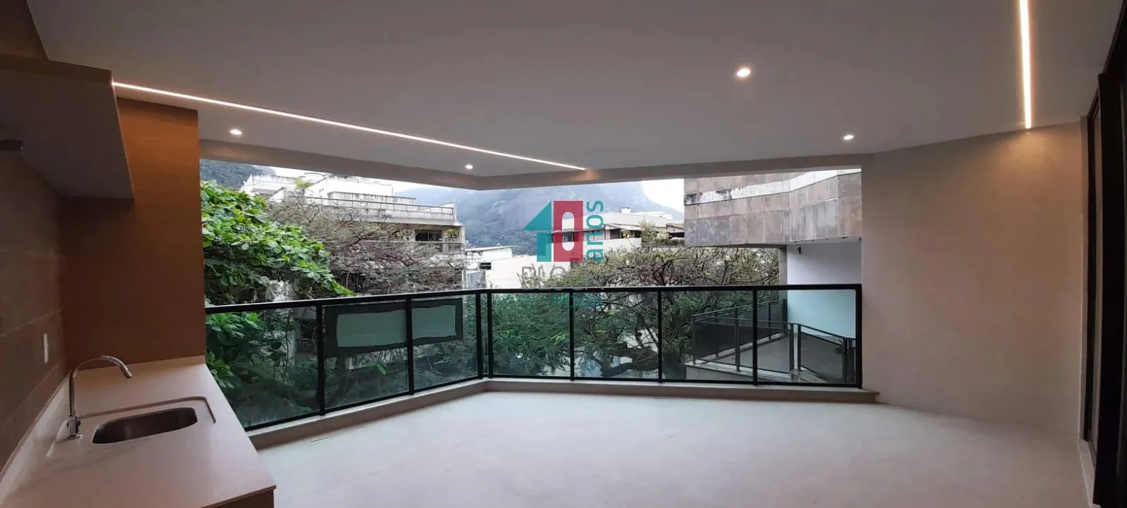 Apartment, 135 m², with a grill on the balcony — photo 6