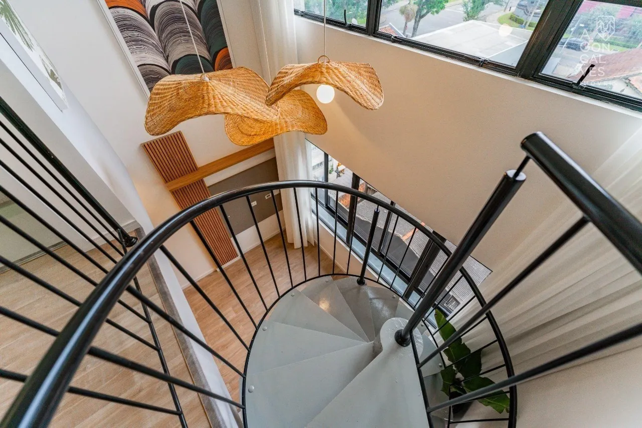 Furnished apartment, 51 m², with floor-to-ceiling windows — photo 17