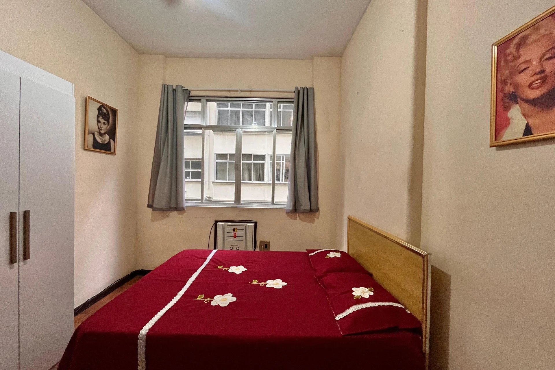 Furnished 2-bedroom apartment with a separate kitchen — photo 4