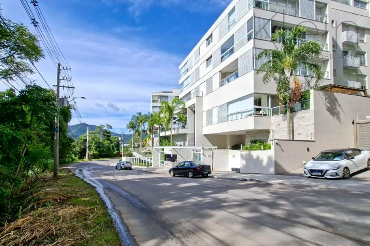 Квартира 109 м² з 2 спальнями-сюїтами та 3 ванними — photo 20