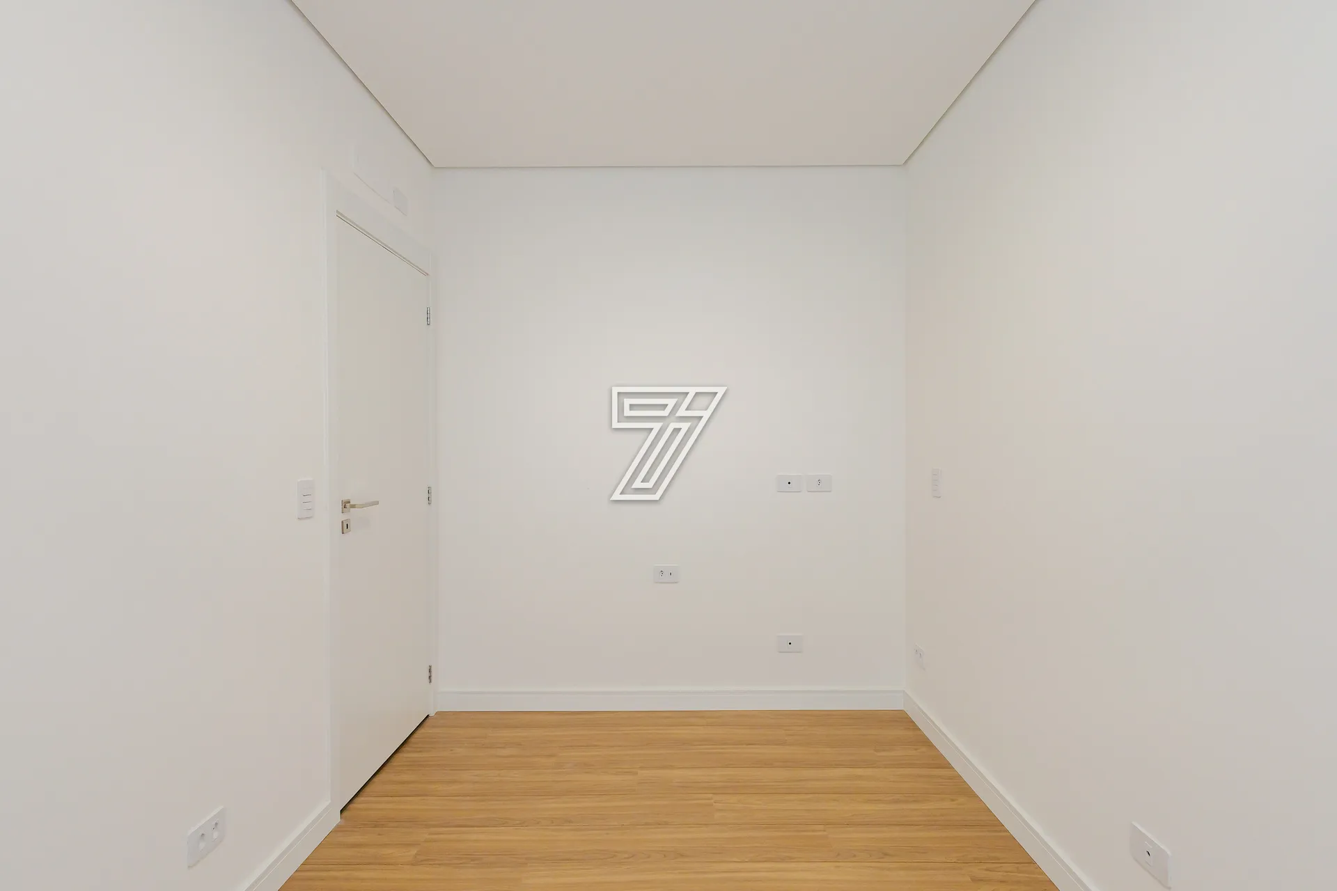 2-bedroom apartment with suite, open kitchen and 2 parking — photo 50