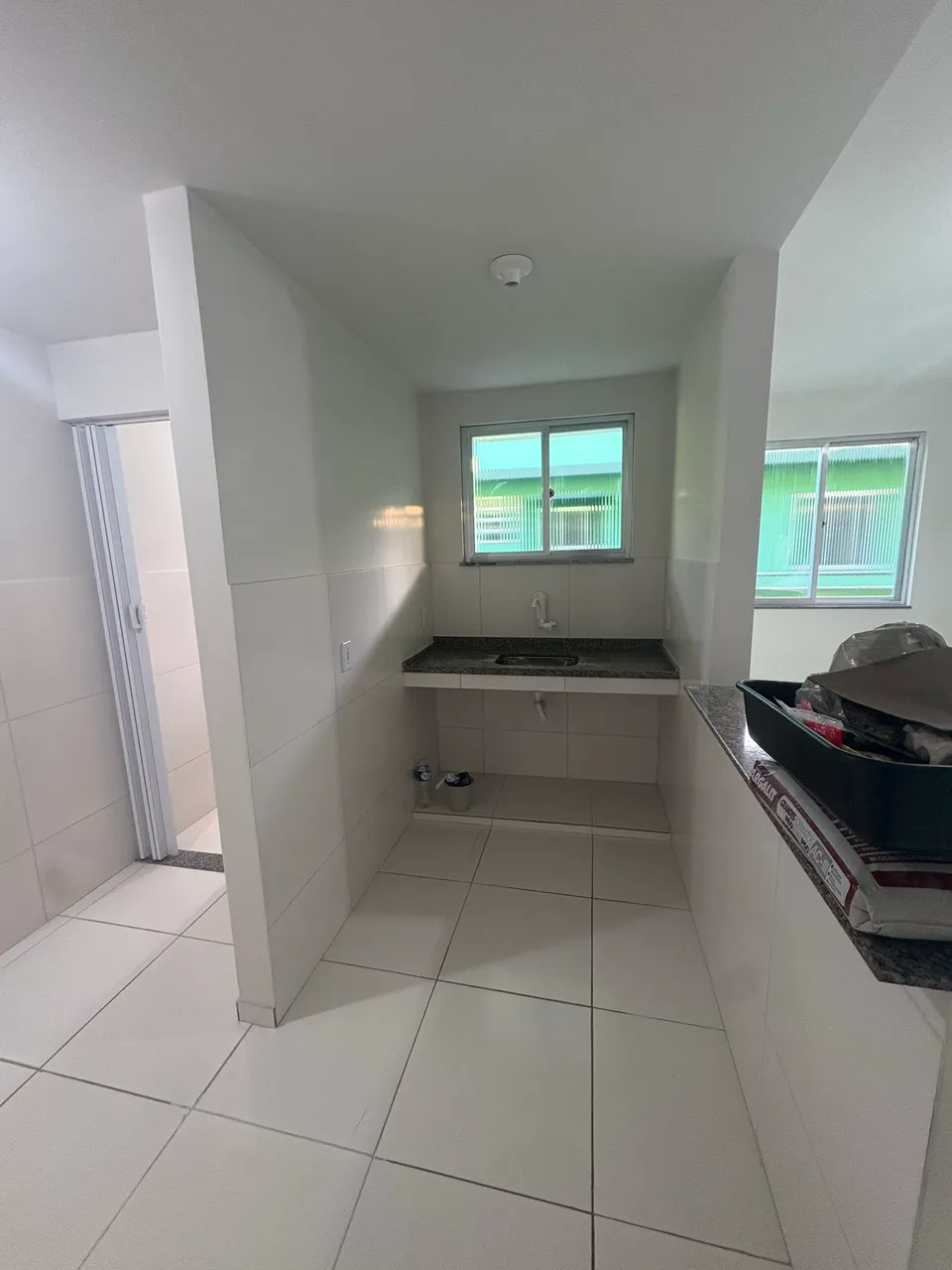 Kitnet sem vaga, cozinha integrada e 1 banheiro — photo 3