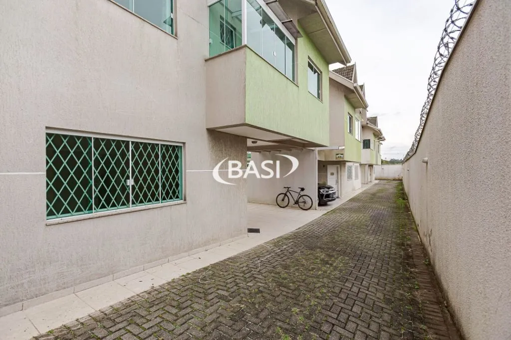 Two-story house with 3 bedrooms and 3 bathrooms, 2 parking — photo 69