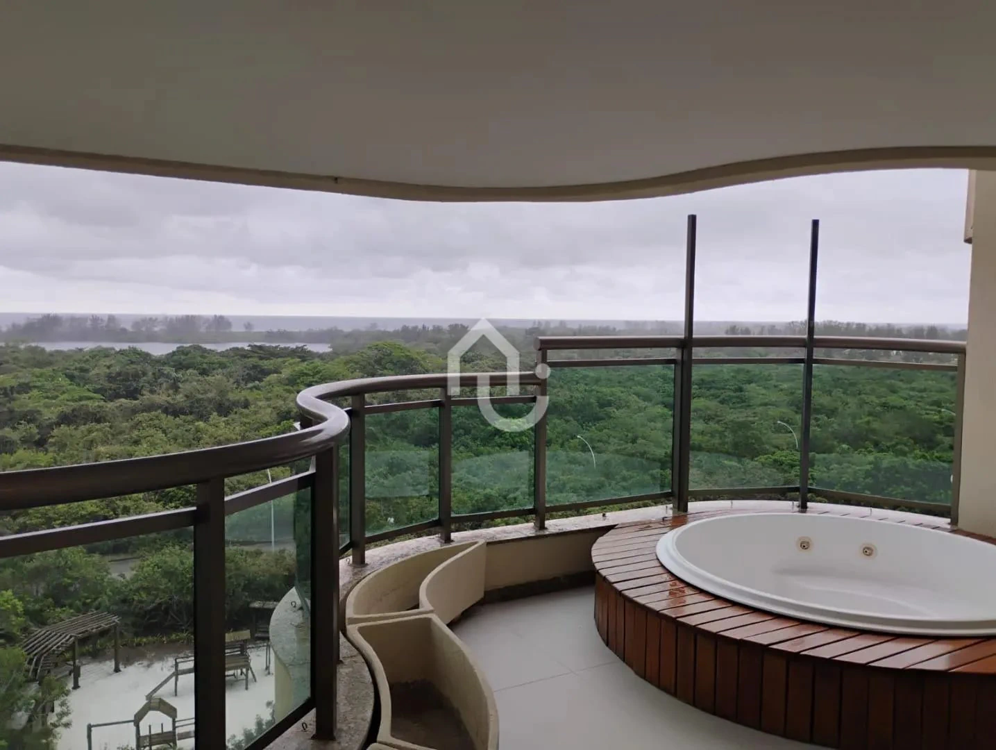 Water view in a 3-bedroom apartment, 160 m² — photo 6