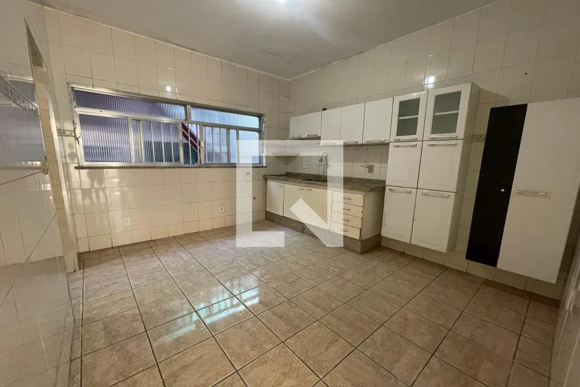 Casa para alugar com 4 quartos, varanda e quintal — photo 25