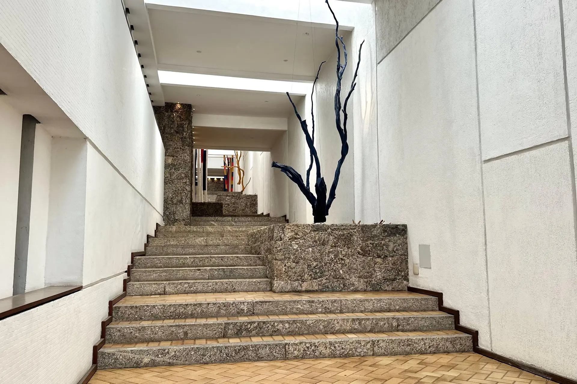 One-bedroom apartment with a mountain view in Rio de Janeiro — photo 50