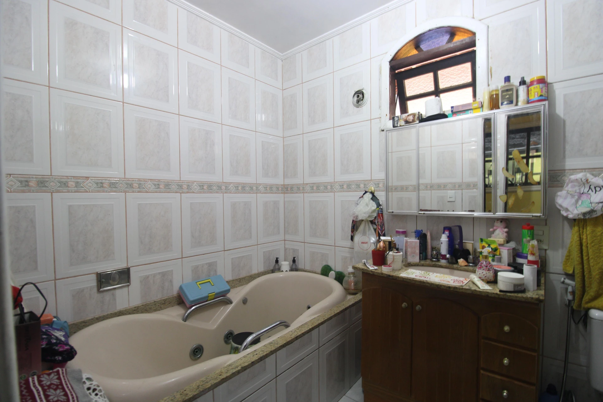 Furnished house with 6 bedrooms and 4 bathrooms — photo 29
