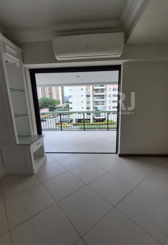Home office in a 3-bedroom apartment, 110 m² — photo 16