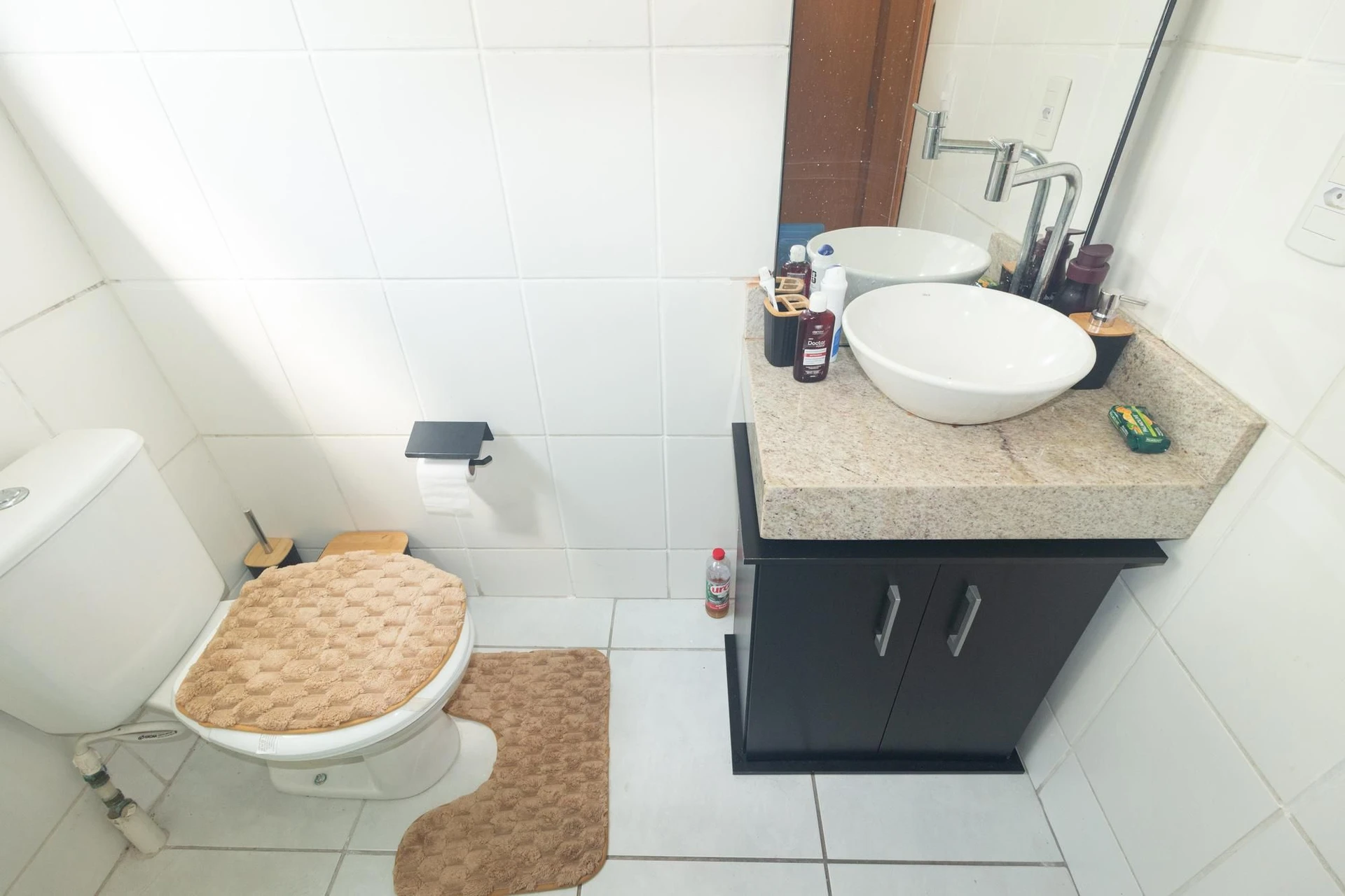Furnished 2-bedroom apartment with an open-air pool — photo 26