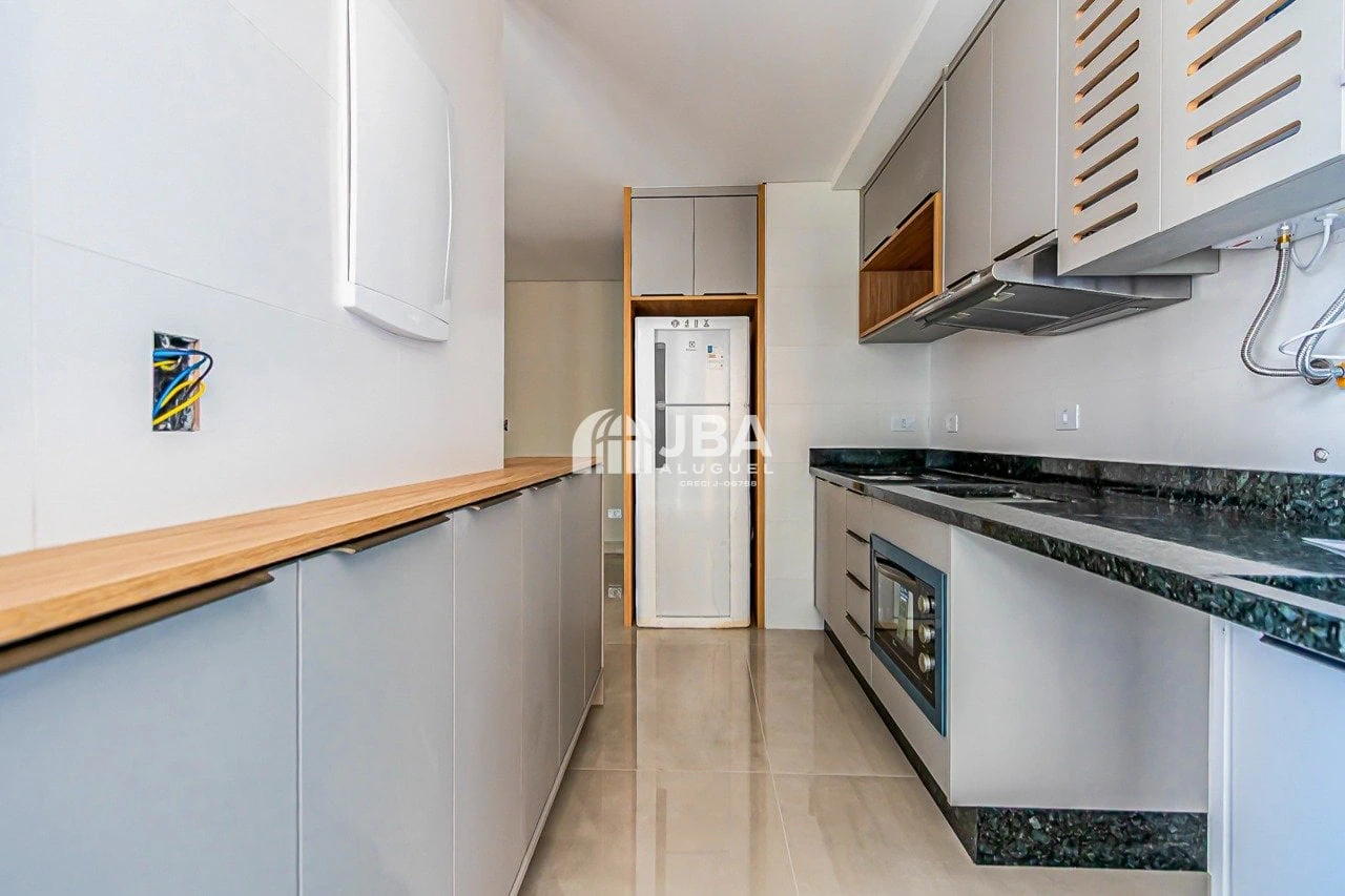 3-bedroom apartment, 1 with its own bathroom, 105 m² — photo 3