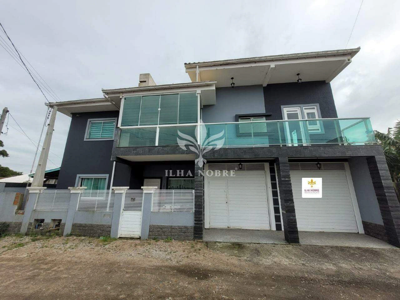 3-bedroom house with a grill on the balcony in Florianópolis — photo 22
