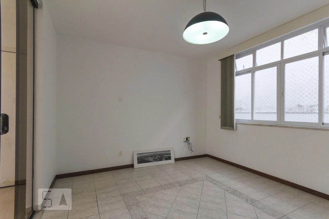 195 m² rental apartment with 3 bedrooms and 2 parking spaces — photo 45