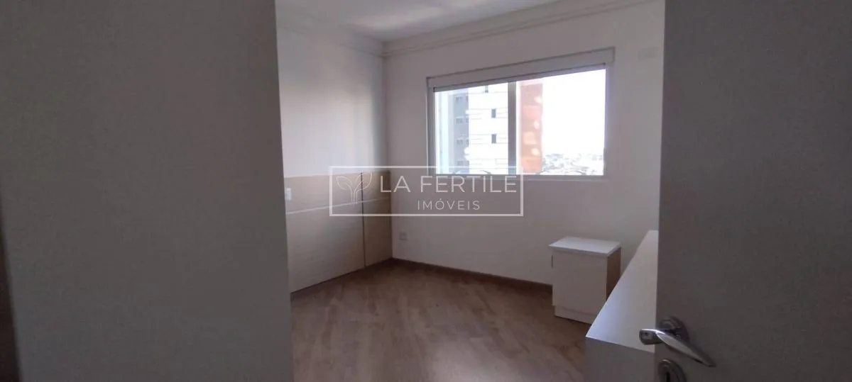 Apartment with 4 bedrooms and 5 bathrooms over 189 m² — photo 3