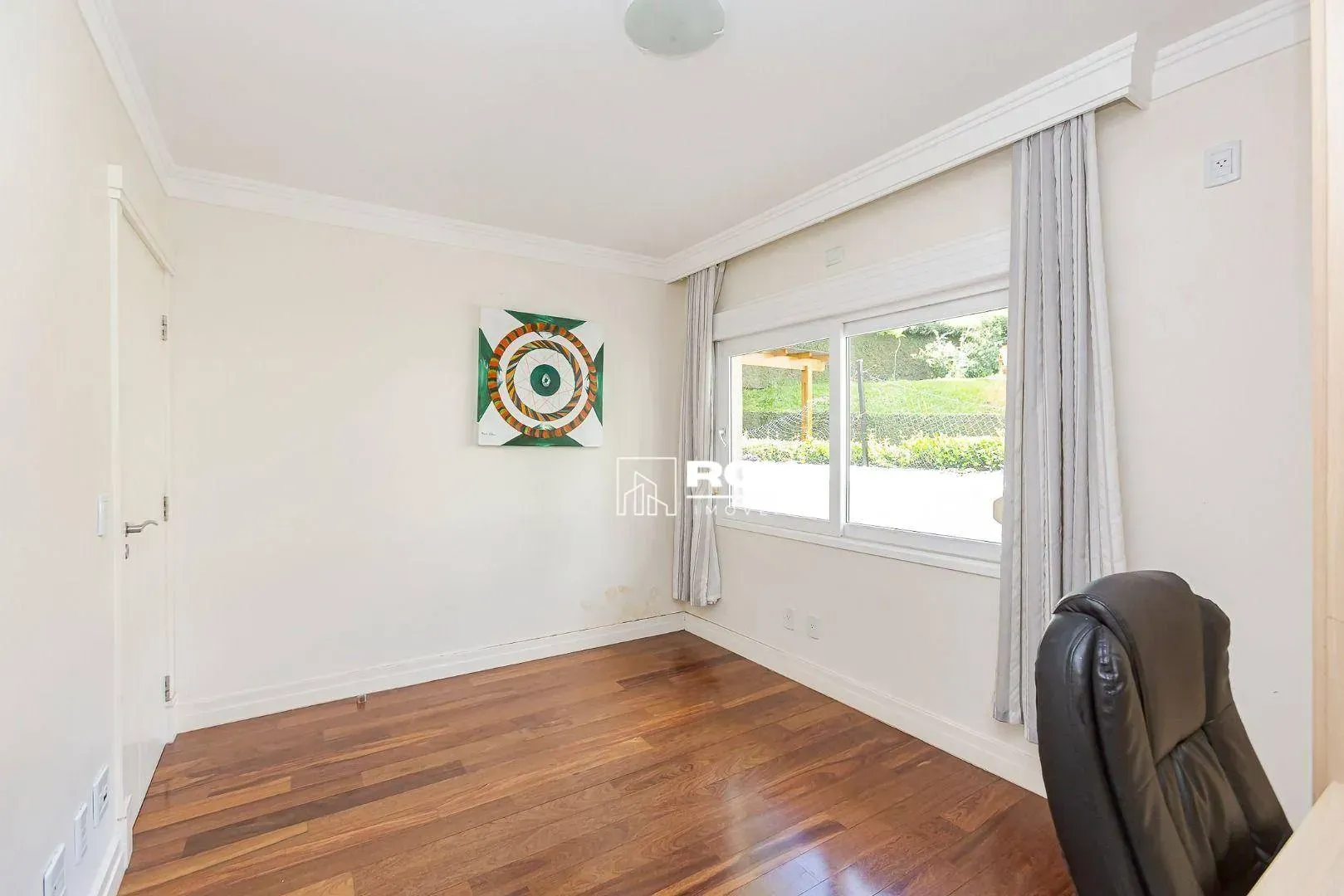 Unfurnished 598 m² house with 6 parking spaces — photo 41