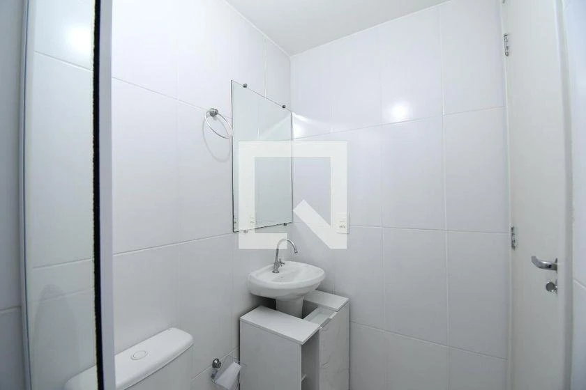Wood or laminate floors in a 2-bedroom apartment, 86 m² — photo 23