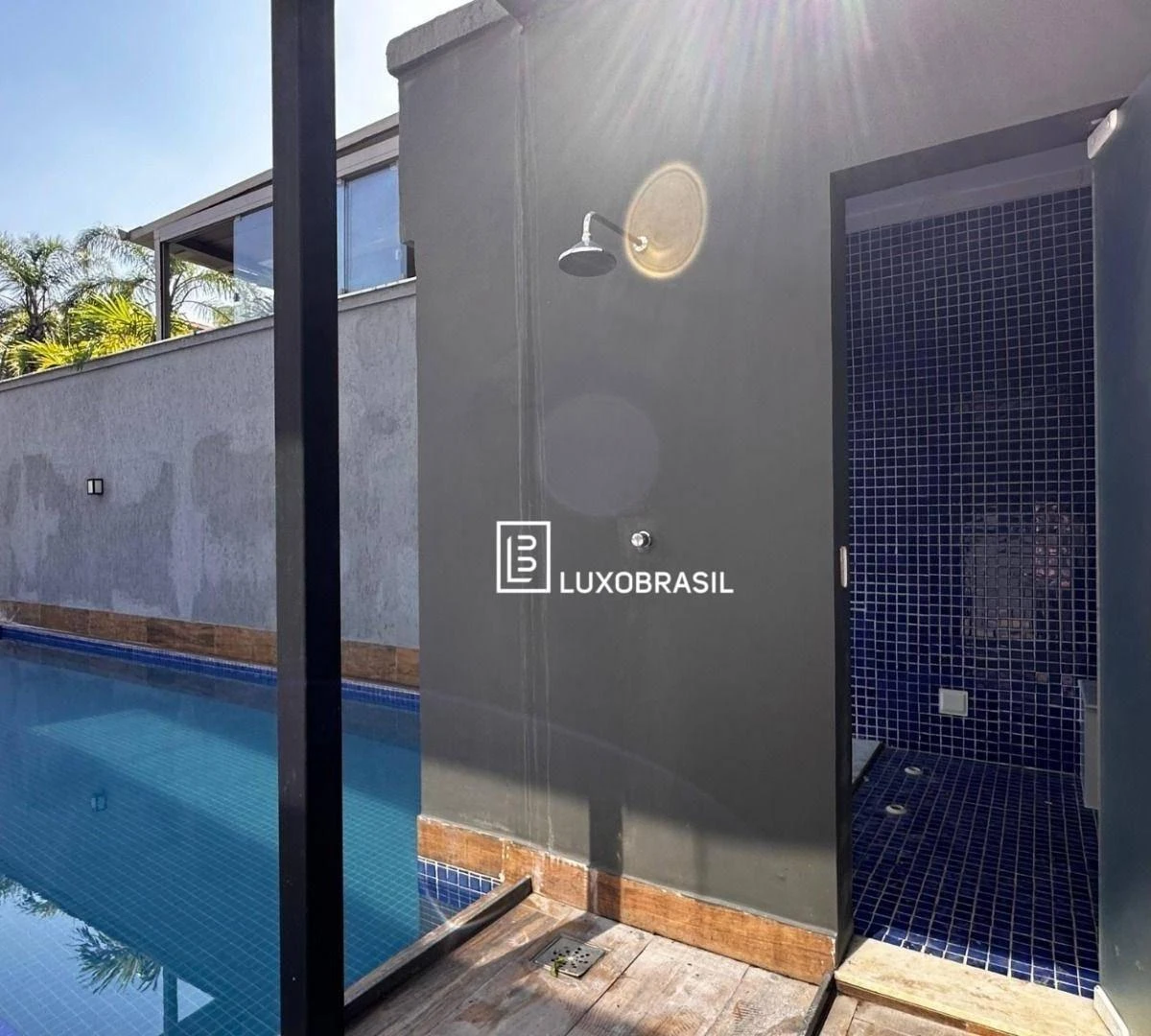 House with 7 bedrooms and 700 m², gas kitchen — photo 40