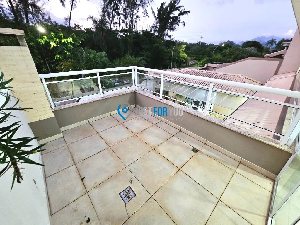 Furnished 4-bedroom house with 5 bathrooms and 350 m² — photo 43