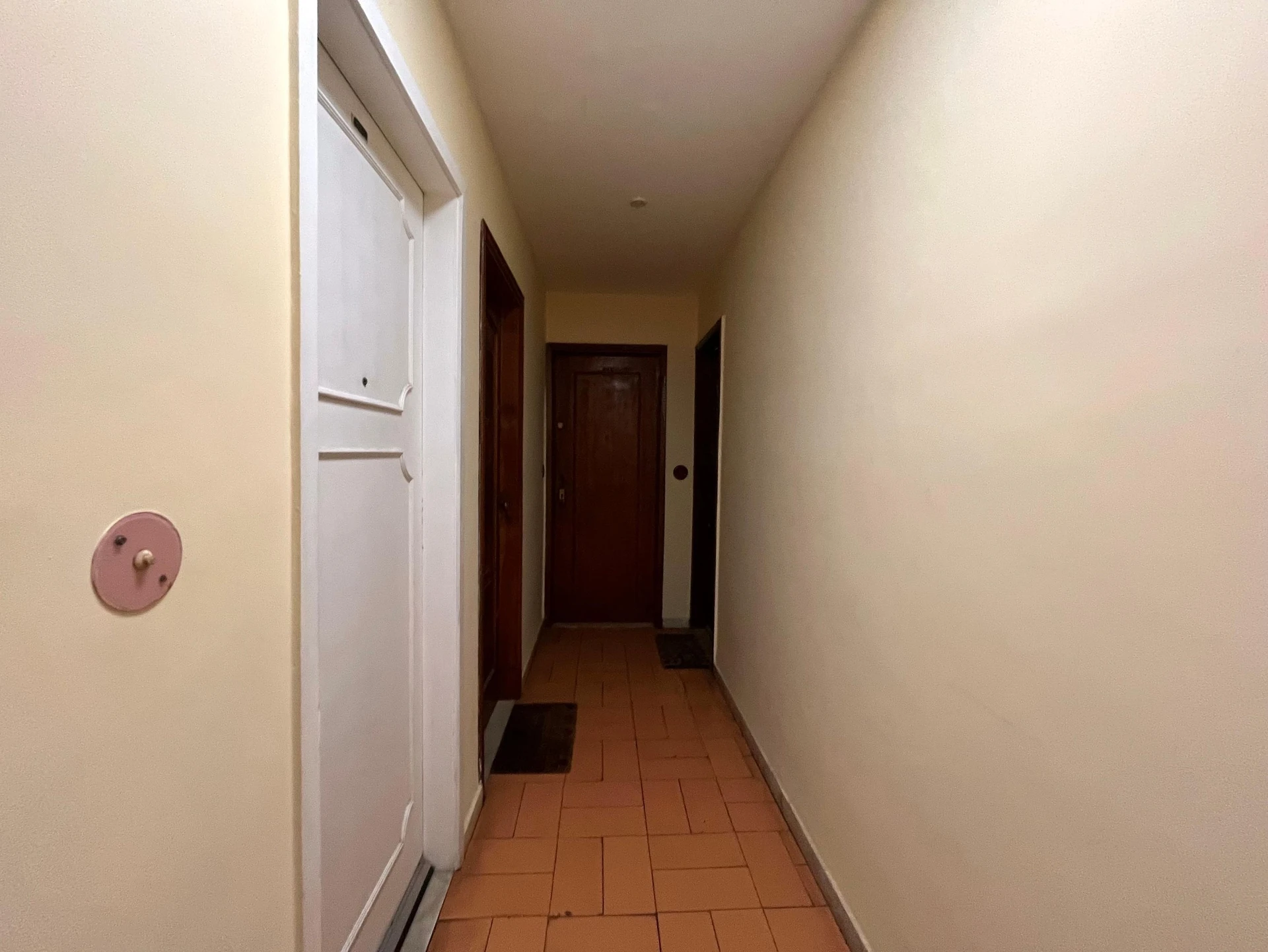 Home office in a 2-bedroom apartment, 78 m² — photo 13