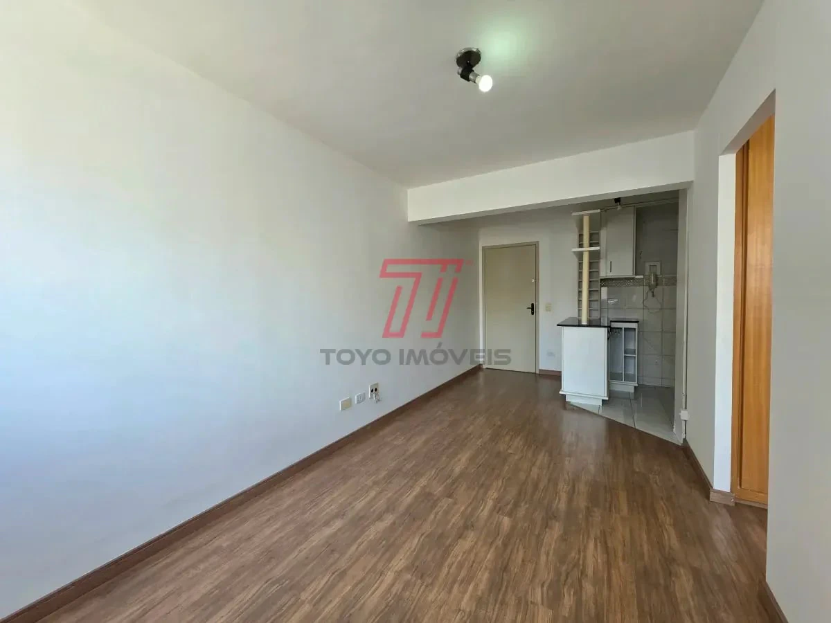 Деревянный пол или ламинат и 1 спальня: квартира 33 м² — photo 4