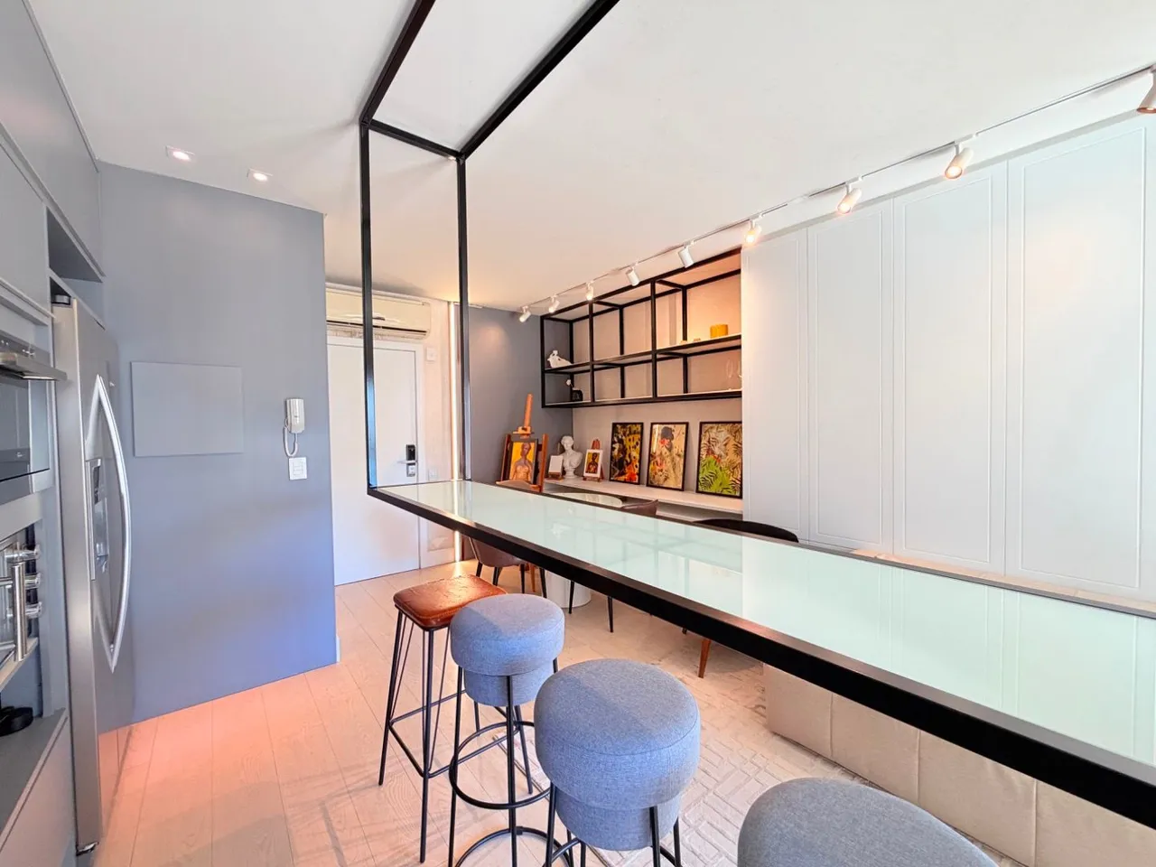 Apartamento amueblado con escritorio de trabajo y 57 m² — photo 17
