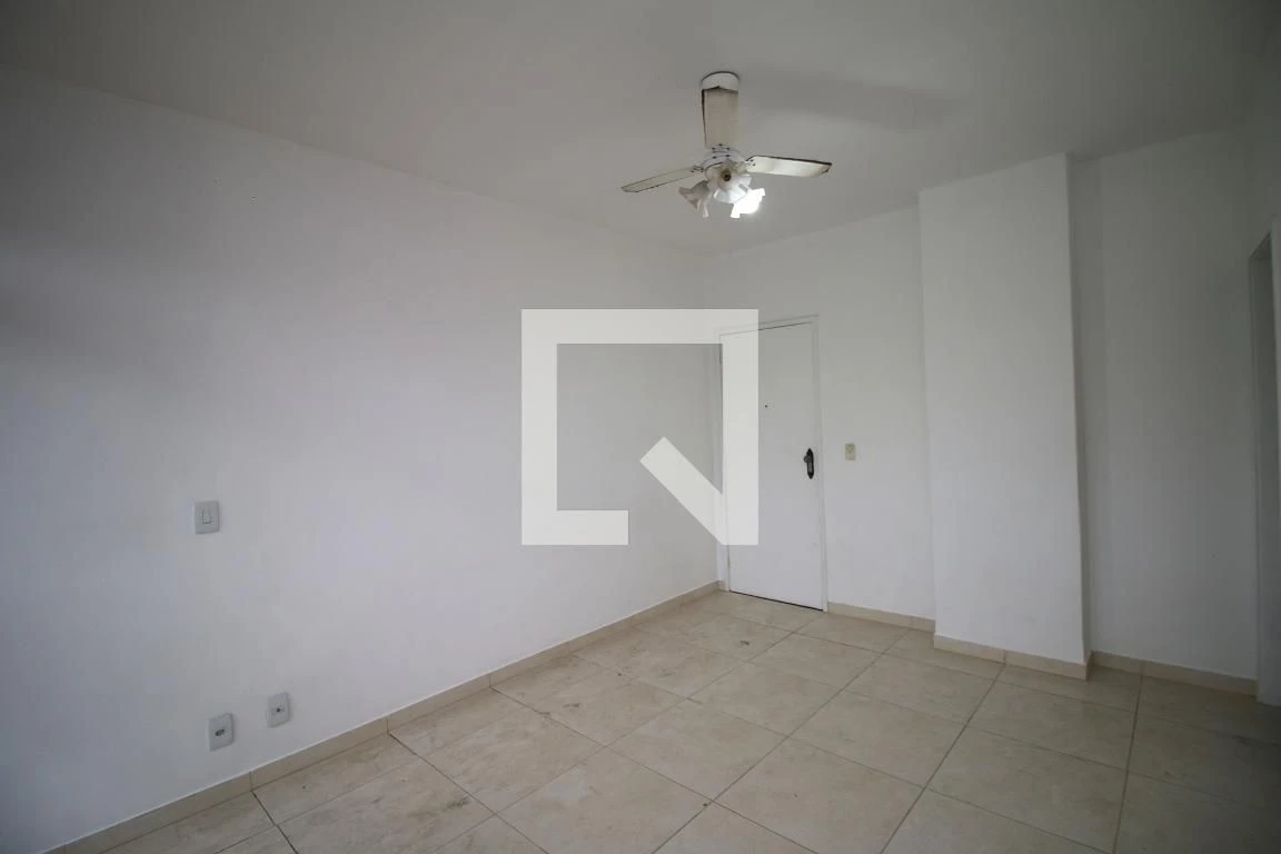 Rental apartment with 3 bedrooms and a balcony — photo 12