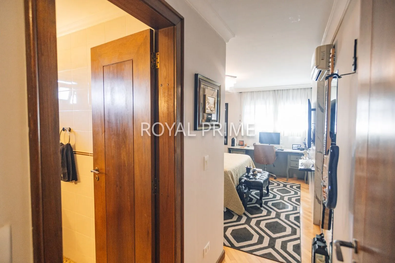 Furnished house in a gated community with 4 bedrooms and 5 baths — photo 47