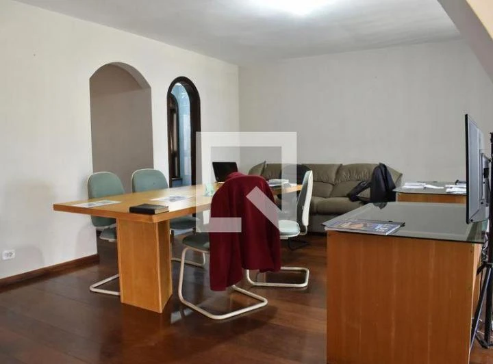 Rental house with 7 bedrooms and 510 m² — photo 2