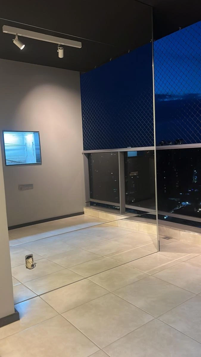 Furnished apartment with open-plan kitchen and 2 parking spaces — photo 18