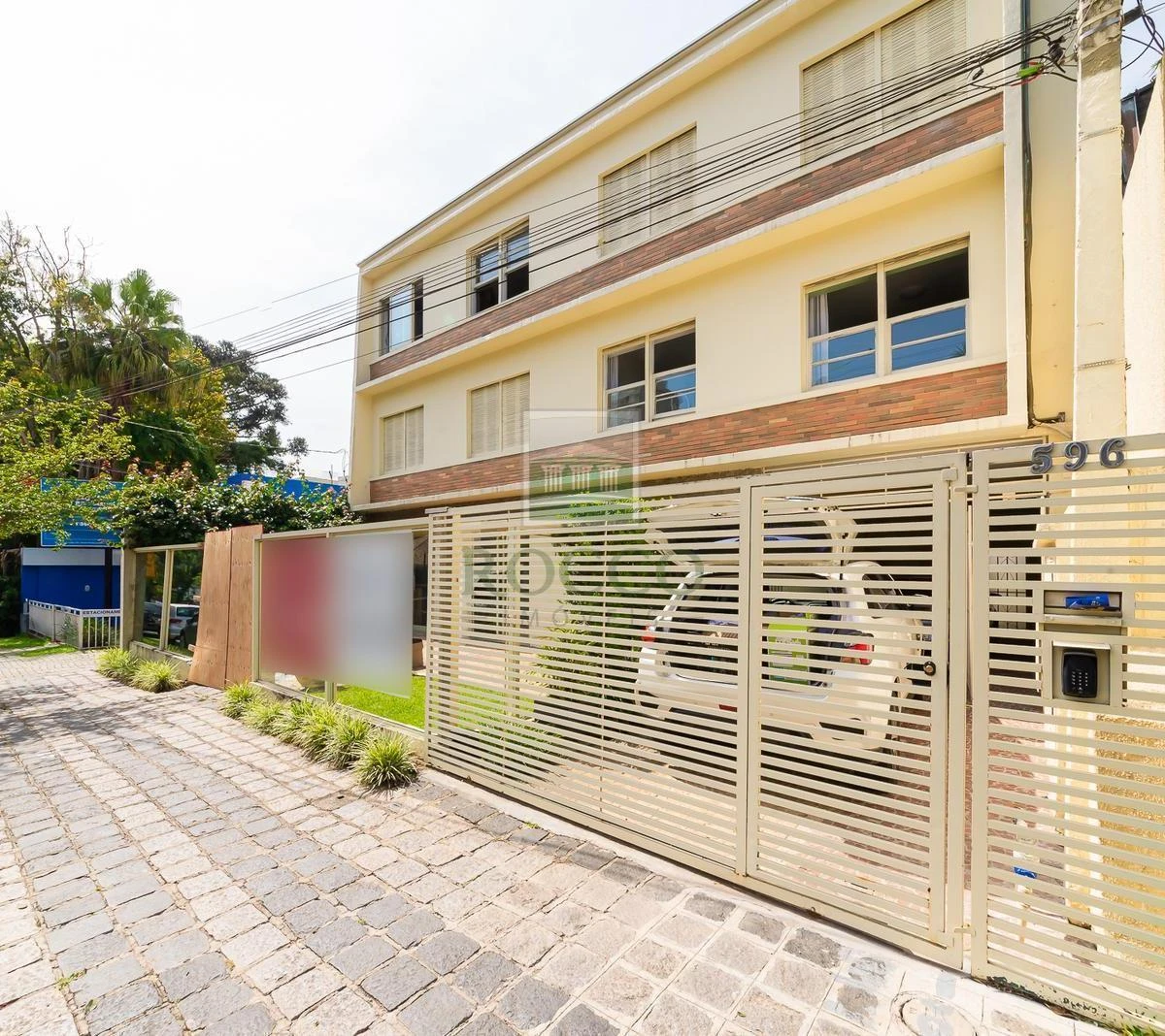 3-bedroom apartment with a washing machine in Curitiba — photo 43