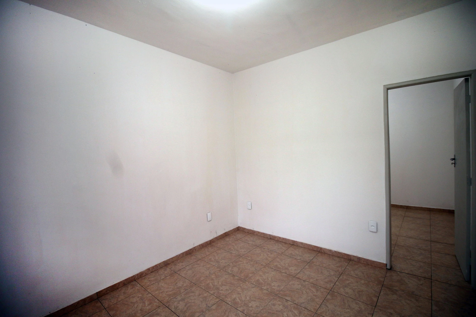 Casa sem mobília com 2 quartos e quintal privativo — photo 29