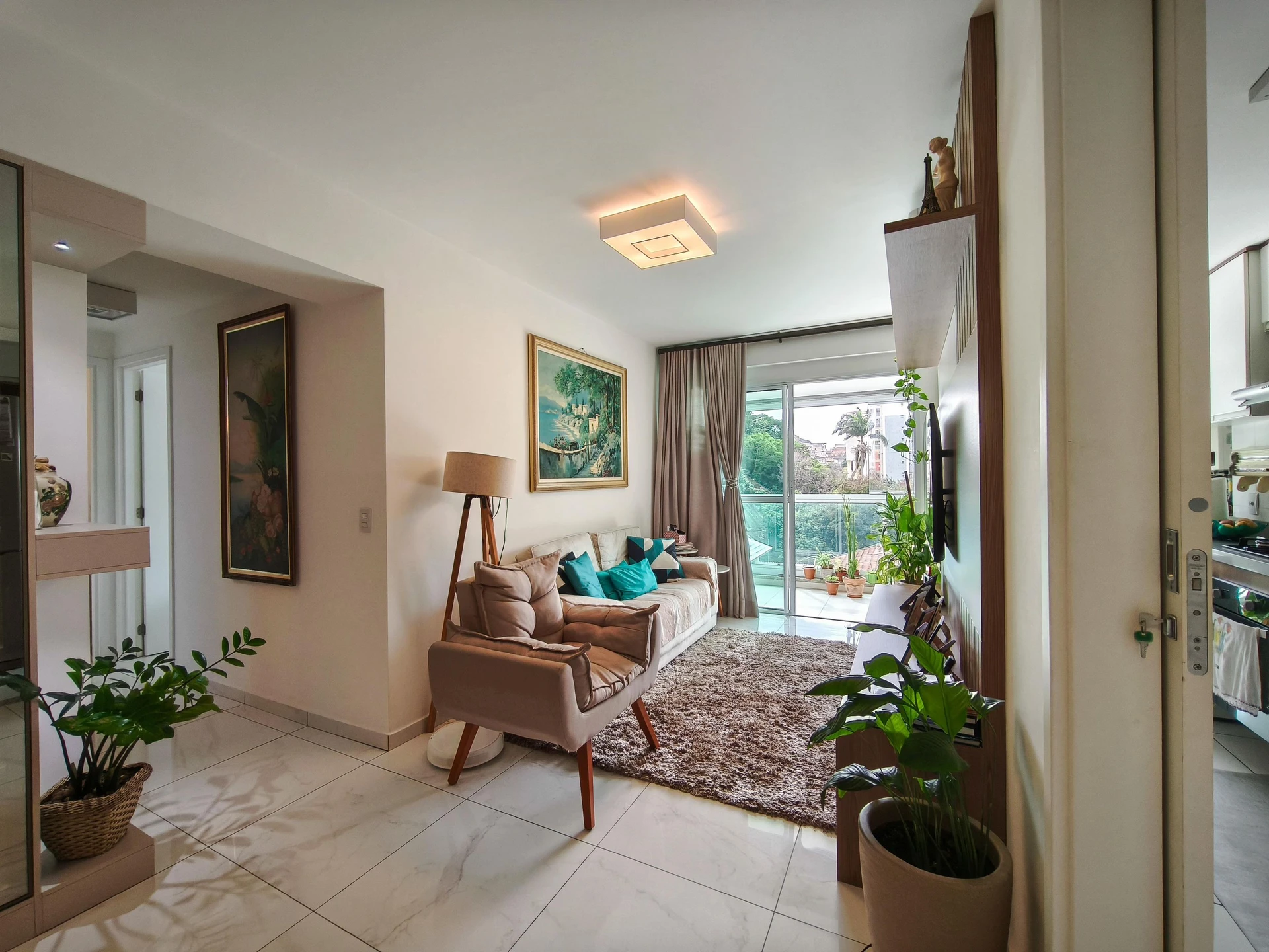 Furnished 2-bedroom apartment with private garden — photo 38