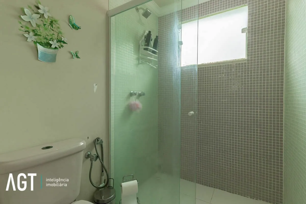 Furnished house with 4 bedrooms, 1 bathroom and 3 parking — photo 36