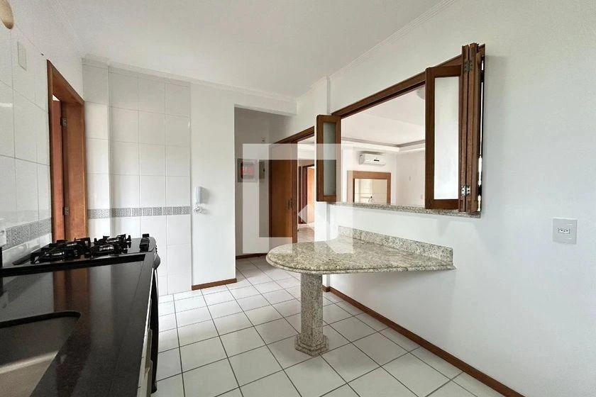 5-bedroom apartment with a bathtub in Florianópolis — photo 30