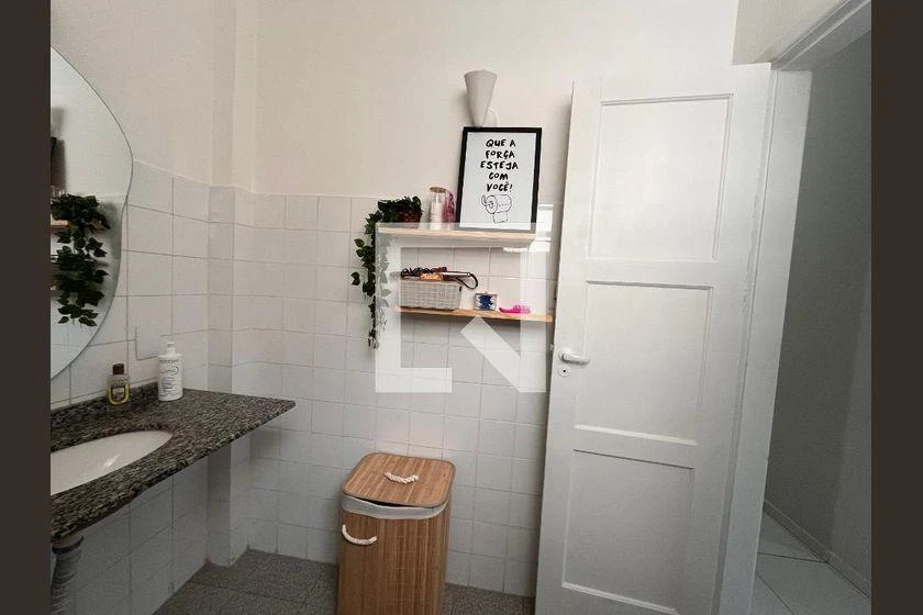 Furnished 2-bedroom apartment with a gas stove kitchen — photo 24