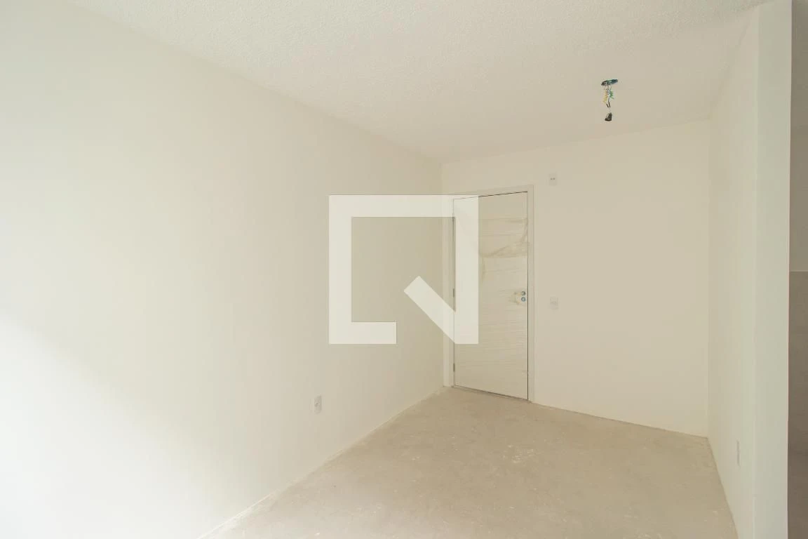 2-bedroom apartment in a building with a gym — photo 45