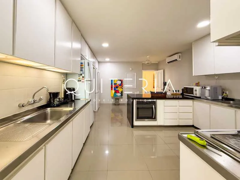 Apartment with 4 bedrooms and 5 bathrooms plus 2 parking spaces — photo 28