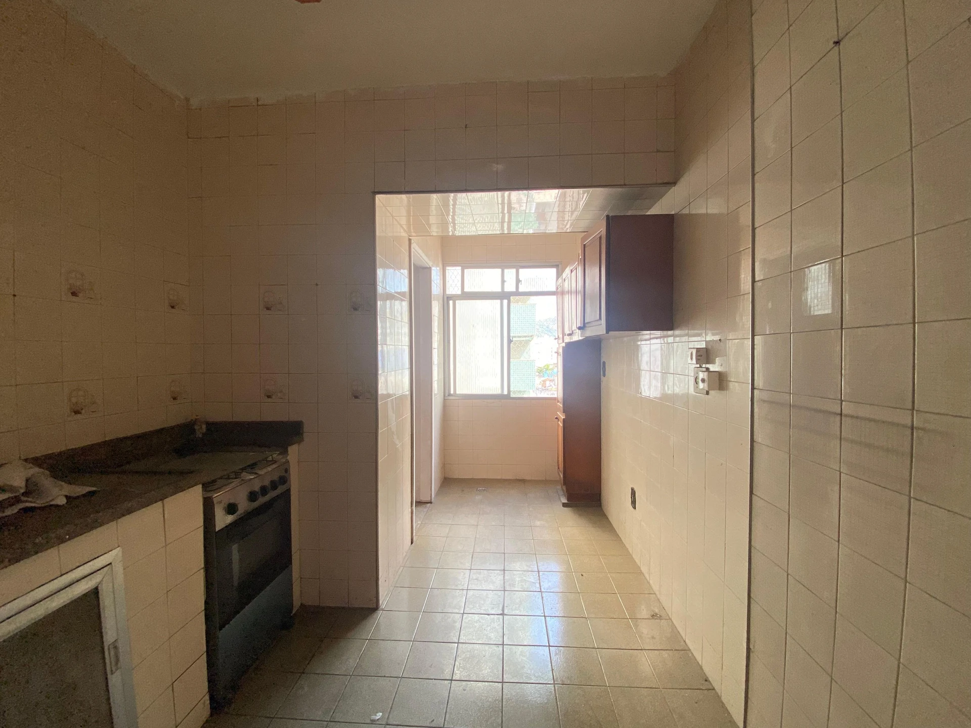 Квартира з 2 спальнями, 1 ванною та терасою — photo 25