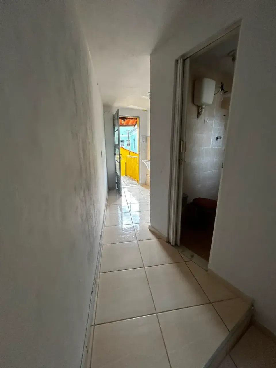 1-bedroom apartment with tiled floors — photo 9