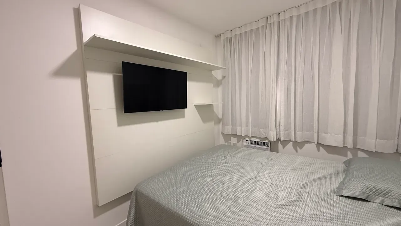 Furnished 2-bedroom, 2-bath apartment with 1 parking spot — photo 22