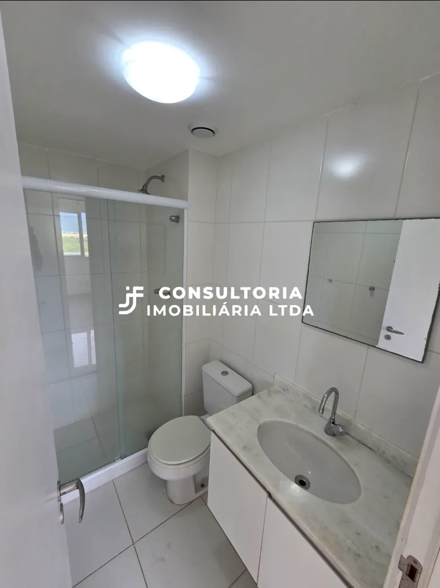 Unfurnished apartment with air conditioning and 3 bedrooms — photo 13