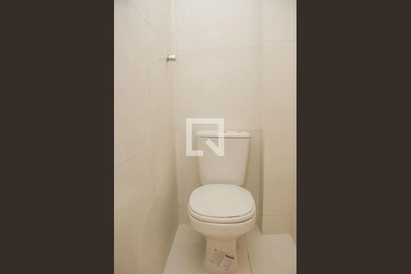 90 m² apartment with 2 bedrooms and a balcony — photo 37