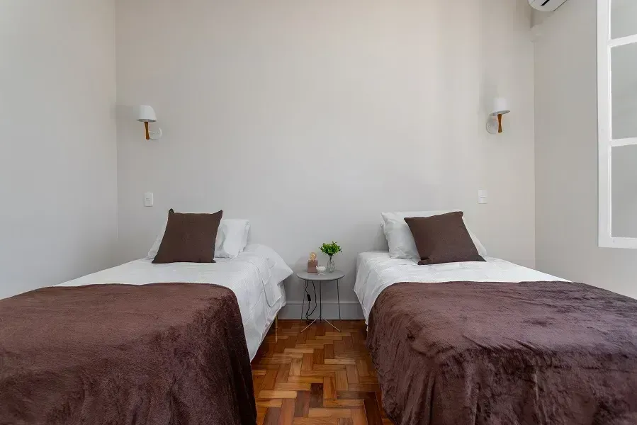 Unfurnished apartment with 3 bedrooms and 3 bathrooms — photo 32